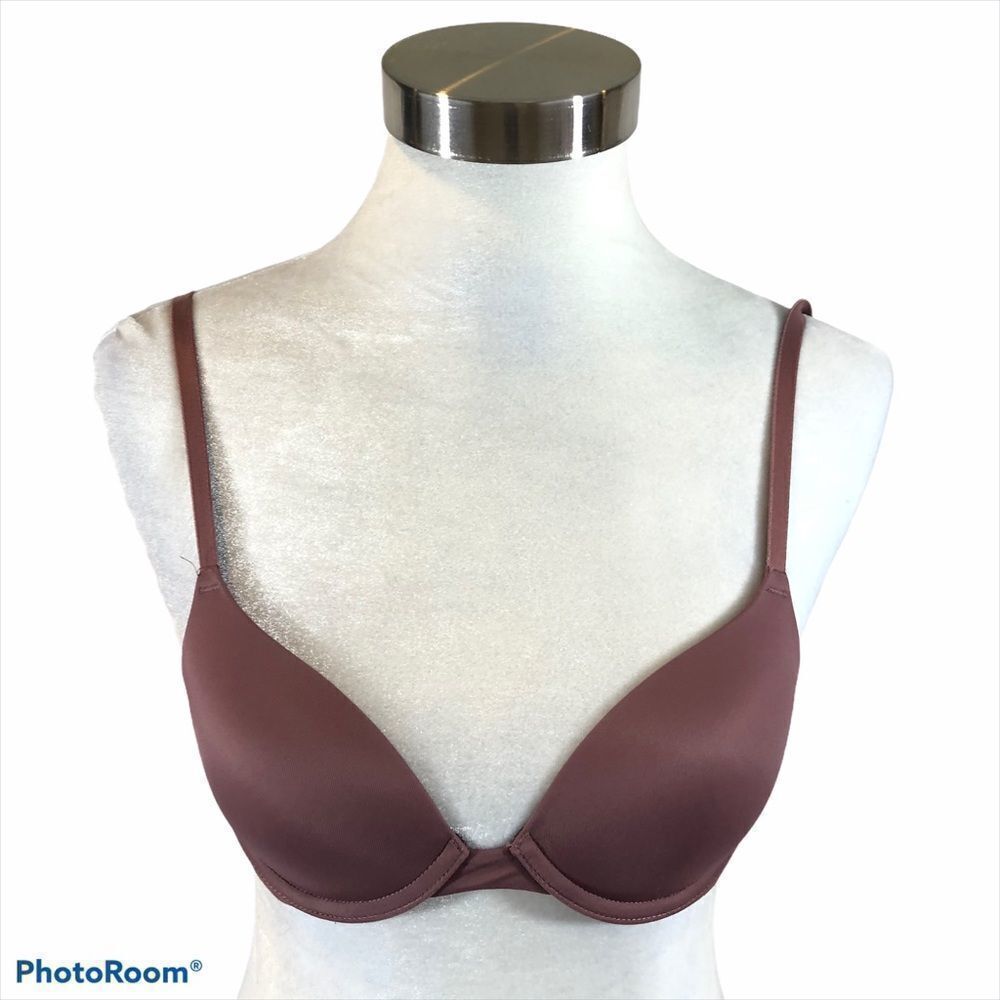 VS Pink Wear Everywhere T-shirt bra‎ Size 32A